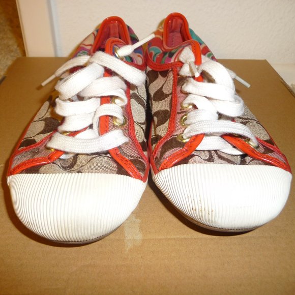 Genuine Coach Zorra Women's Size 6.5 Signature Fabric Lace Up Sneakers - Picture 2 of 12